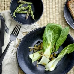 Bloomingville Assiettes Plates Assiette En Porcelaine Noire 16 Cm -Assiettes Soldes Magasin assiette en porcelaine noire 16 cm 1