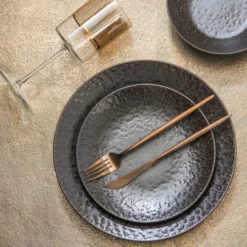 Table Passion Assiettes Plates Lot De 6 - Assiette Plate 27 Cm En Faïence Noir -Assiettes Soldes Magasin lot de 6 assiette plate 27 cm en faience noir 2